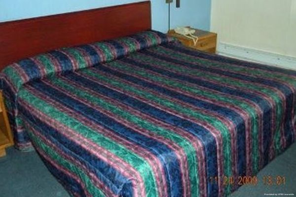 ROSEMOUNT MOTEL (Bedford)